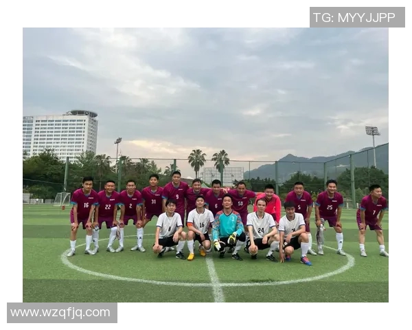 欧洲足球明星队队服设计理念与风格解析展现足球文化的魅力与时尚